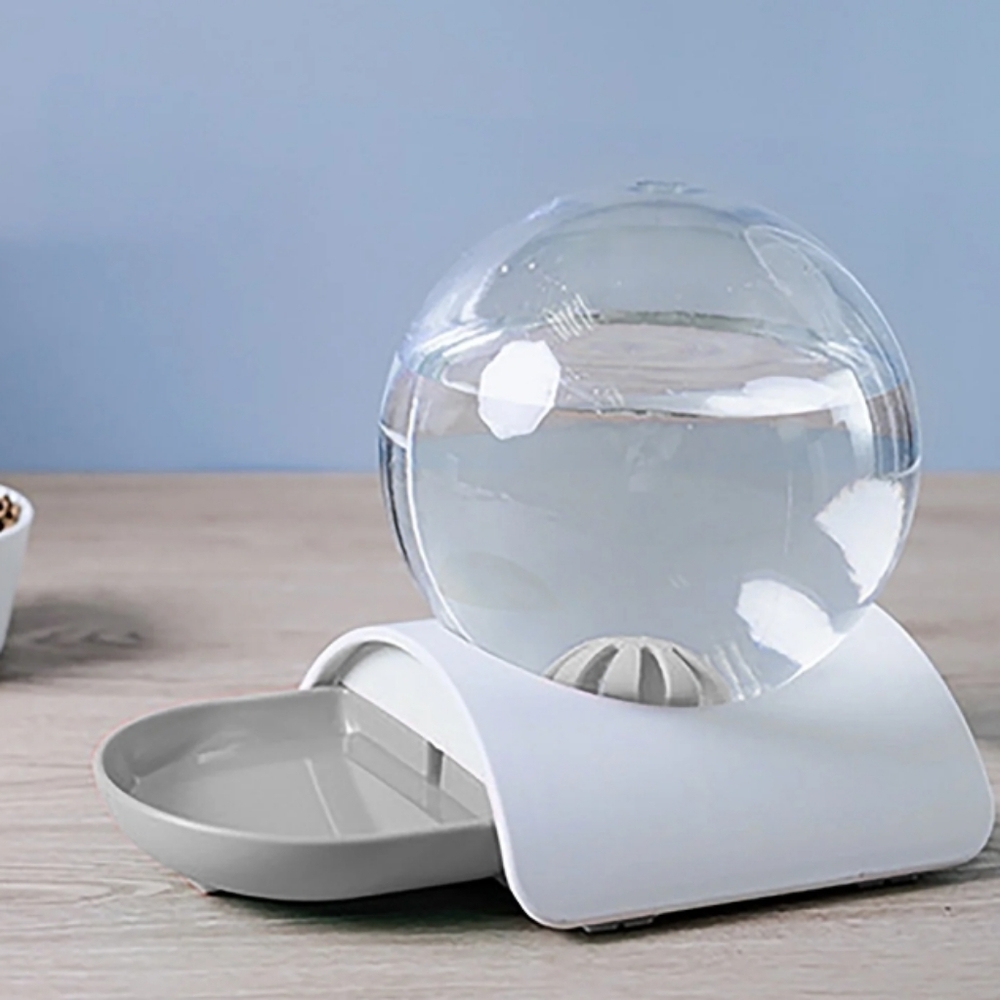 Automatic Pet Water Dispenser W/ Filter For Cats & Small Dogs *Barely Used